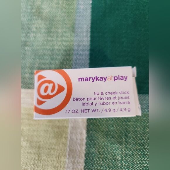 Mary Kay At Play Lip & Cheek Stick Razzleberry New In Box - Picture 1 of 8